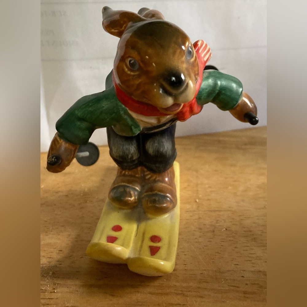 Estate auction, Vintage Goebel Germany bunny rabbit on skis